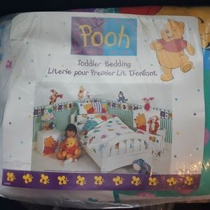 Winnie the Pooh toddler bedding